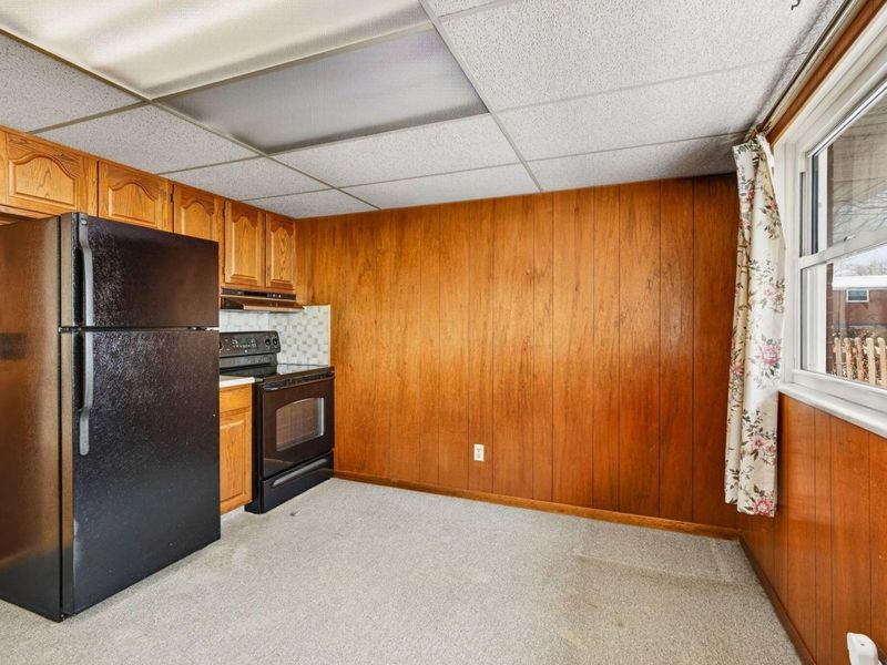 6137 AMBLESIDE Drive, Columbus, OH 43229 Photo 32