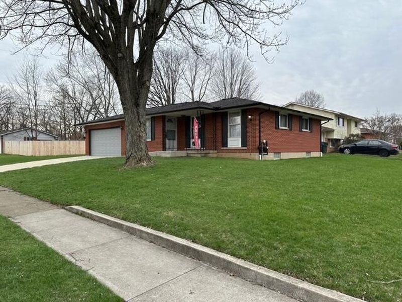 6137 AMBLESIDE Drive, Columbus, OH 43229 Photo 4