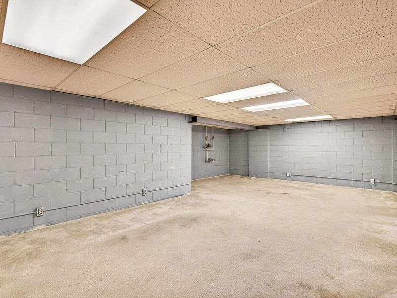 6137 AMBLESIDE Drive, Columbus, OH 43229 Photo 52