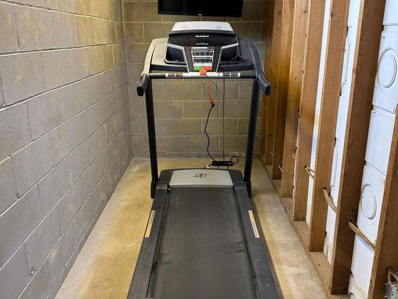 6137 AMBLESIDE Drive, Columbus, OH 43229 Photo 57