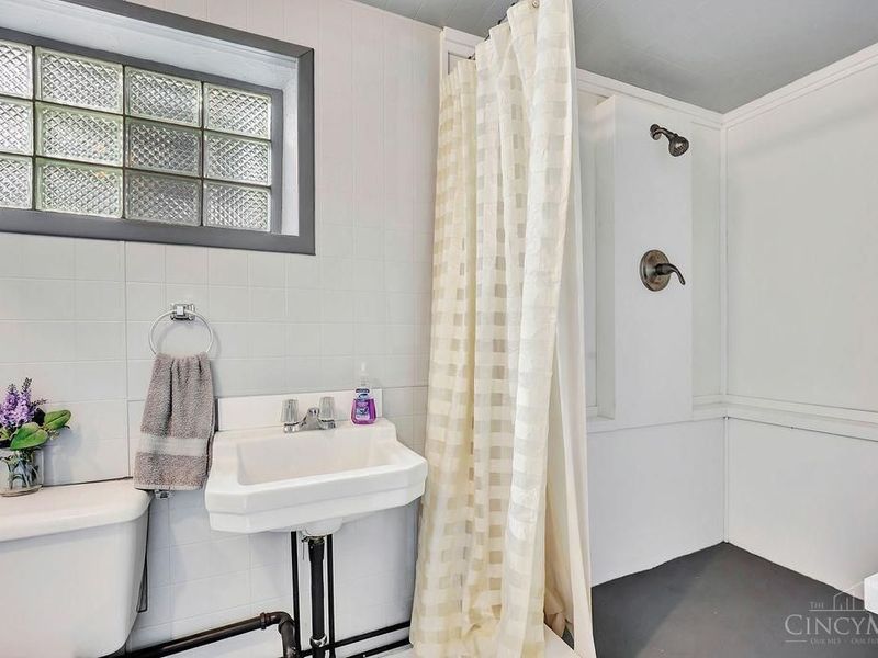 3649 Shortridge Circle, Cincinnati, OH 45247 Photo 22