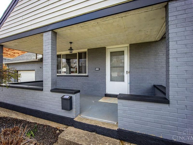 3649 Shortridge Circle, Cincinnati, OH 45247 Photo 5