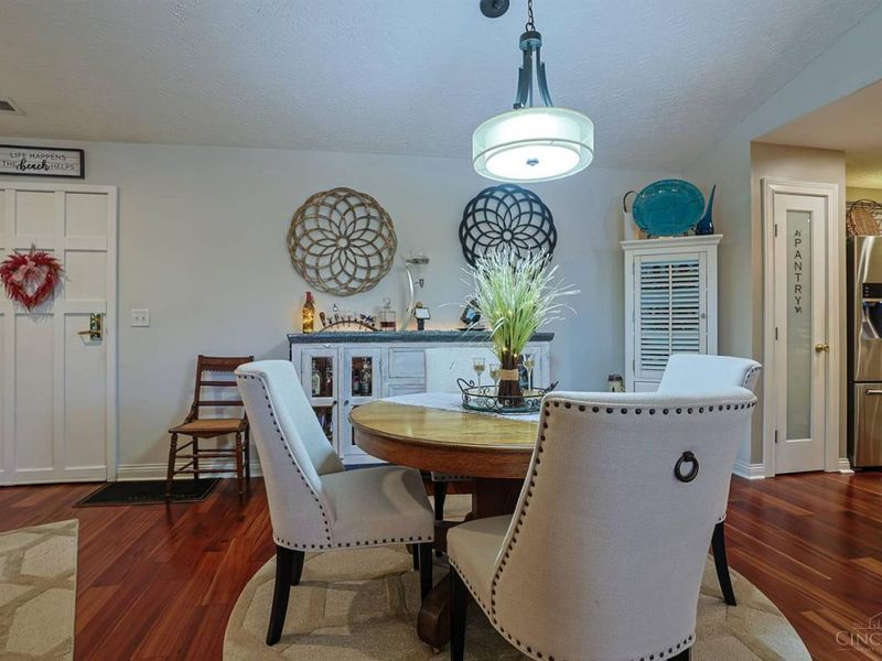 8033 Pinnacle Point Drive, Unit 201, West Chester, OH 45069 Photo 10