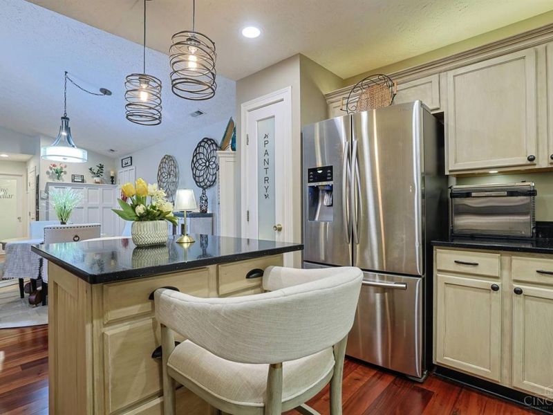 8033 Pinnacle Point Drive, Unit 201, West Chester, OH 45069 Photo 14