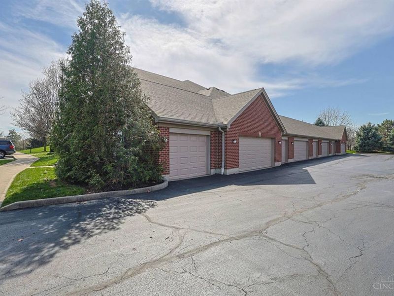 8033 Pinnacle Point Drive, Unit 201, West Chester, OH 45069 Photo 31