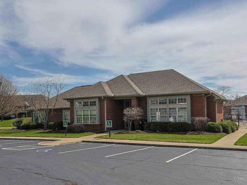 8033 Pinnacle Point Drive, Unit 201, West Chester, OH 45069 Photo 33