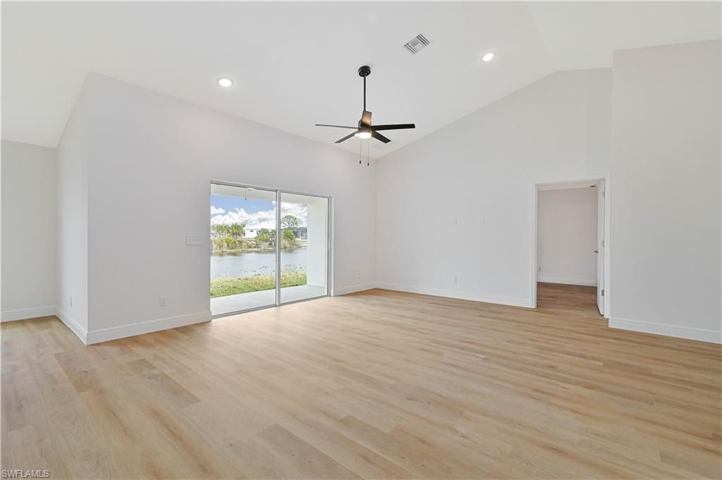 2043 NE 42nd St, Cape Coral, FL 33909 Photo