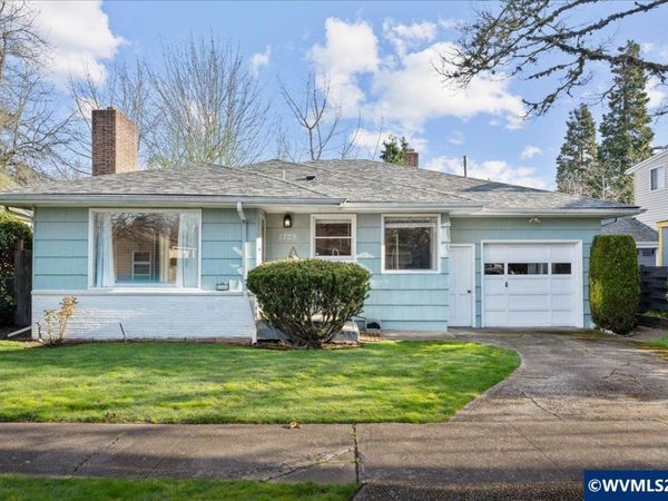 1725 Grant St NE, Salem, OR 97301