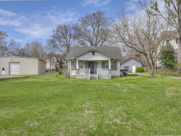 7114 Old Harding Pike, Nashville, TN 37221