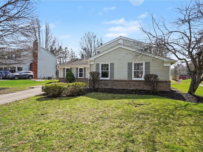 380 Sturbridge Drive , Medina, OH 44256 Photo 2