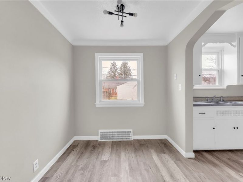 21303 Kenyon Drive , Maple Heights, OH 44137 Photo 11