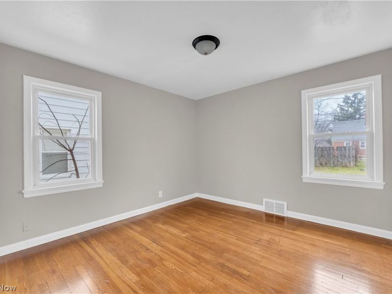 21303 Kenyon Drive , Maple Heights, OH 44137 Photo 15