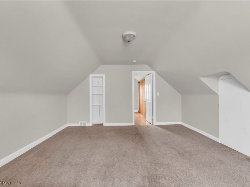 21303 Kenyon Drive , Maple Heights, OH 44137 Photo 18