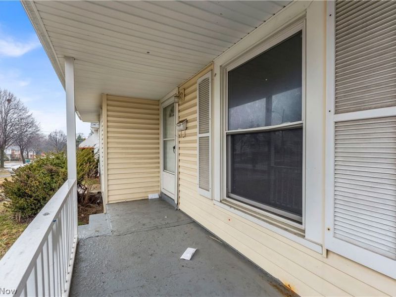 21303 Kenyon Drive , Maple Heights, OH 44137 Photo 3