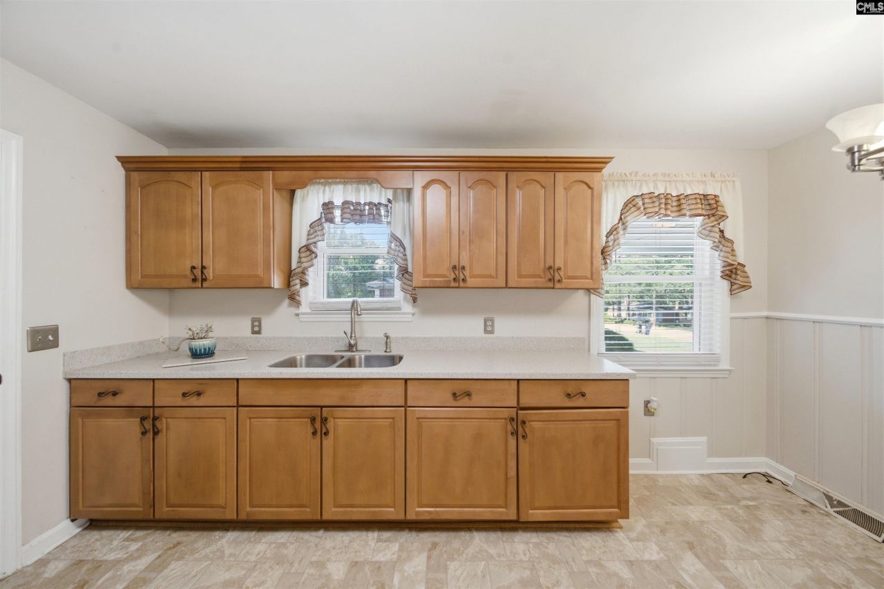 3621 Maybank Street  Photo 11