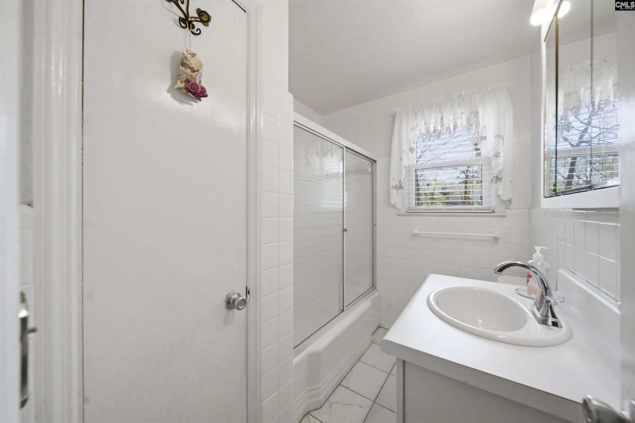 3621 Maybank Street  Photo 17