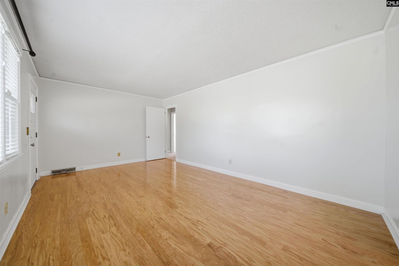 3621 Maybank Street  Photo 5