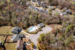 119 Yellowbark Drive photo 4