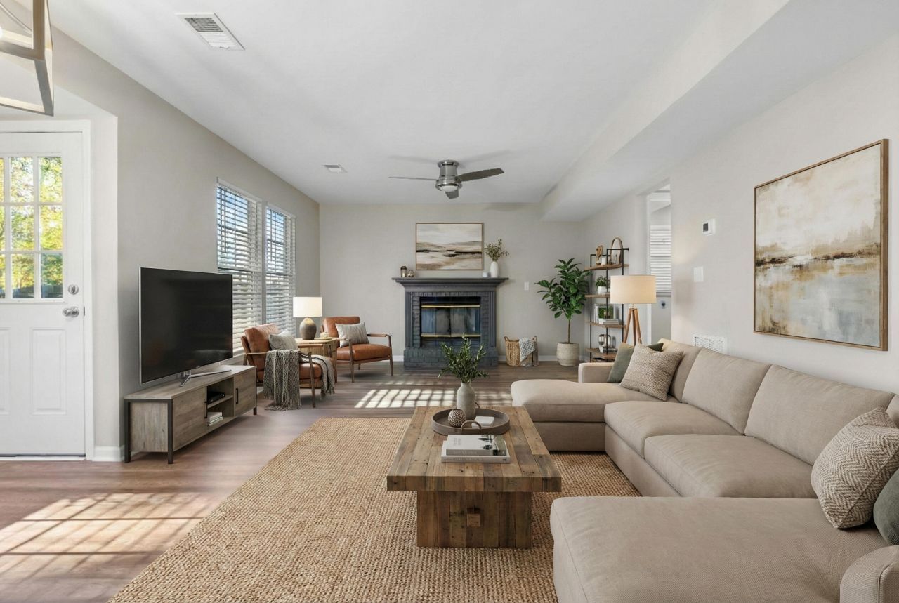 8335 Coventry Photo 15