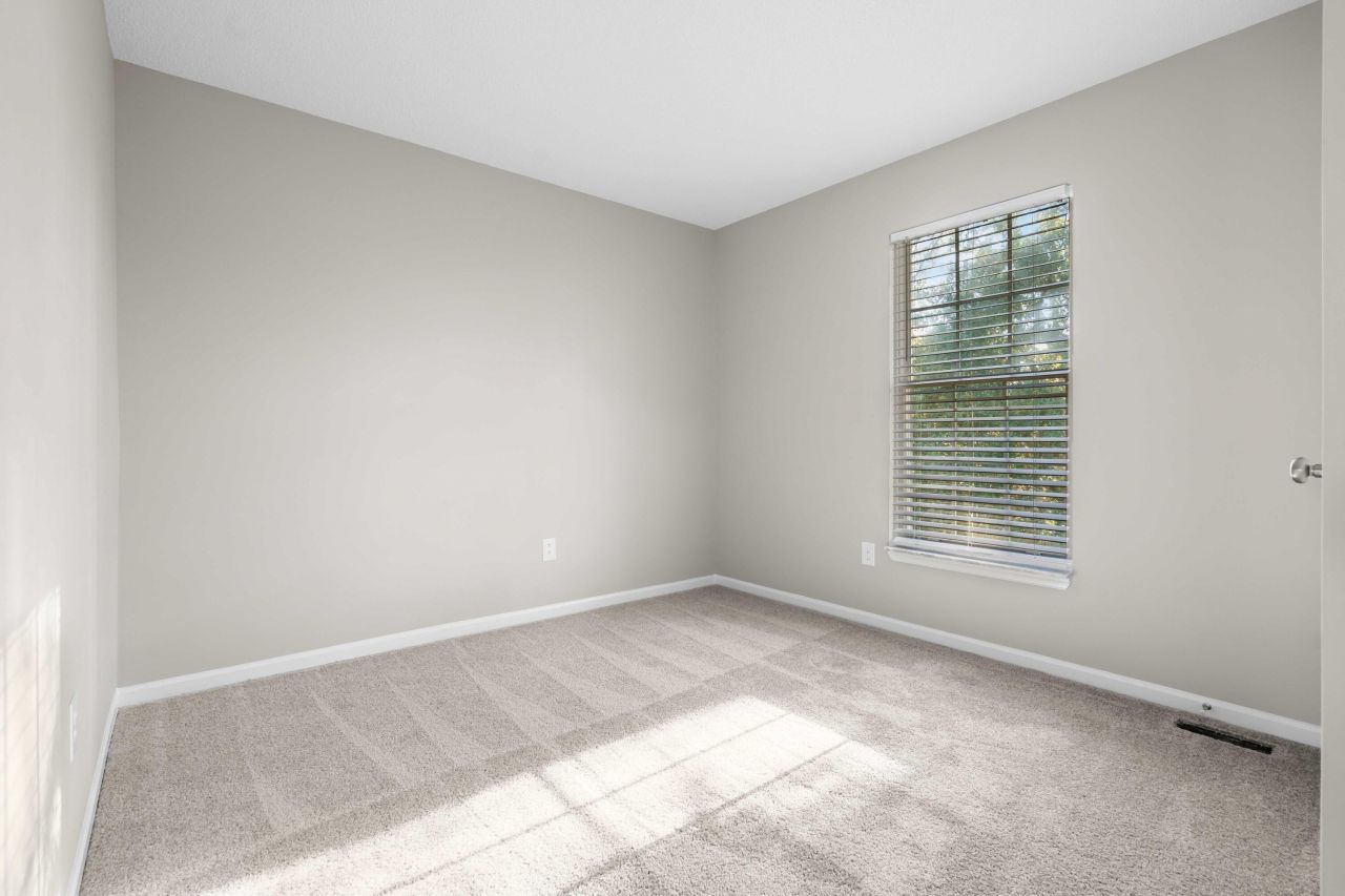 8335 Coventry Photo 21