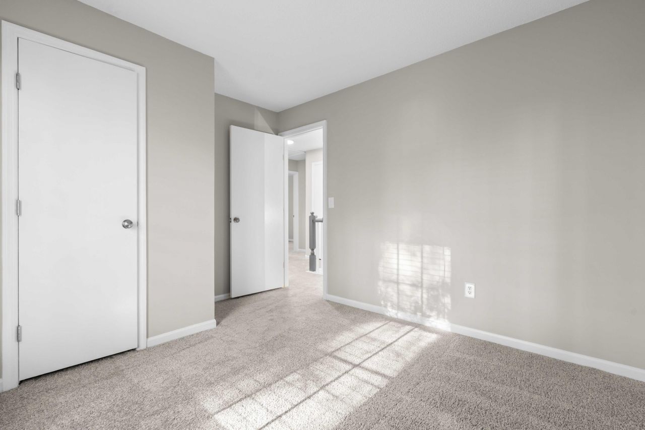 8335 Coventry Photo 22