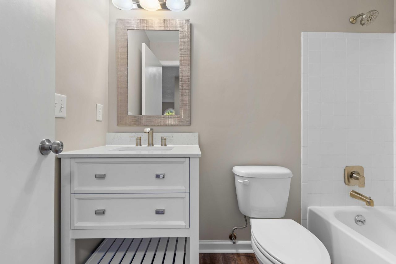 8335 Coventry Photo 24