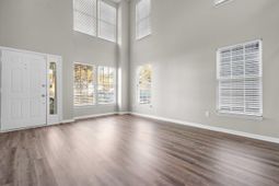 8335 Coventry photo 4