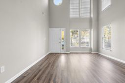 8335 Coventry photo 4