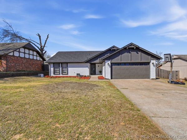 1905 Glendale Road , Sapulpa, OK 74066