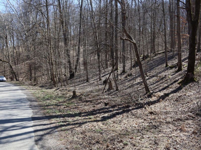 1601 Kato Lane , Hideaway Hills, OH 43107 Photo 12