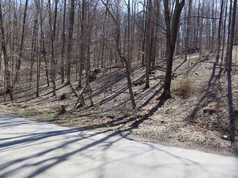 1601 Kato Lane , Hideaway Hills, OH 43107 Photo 14