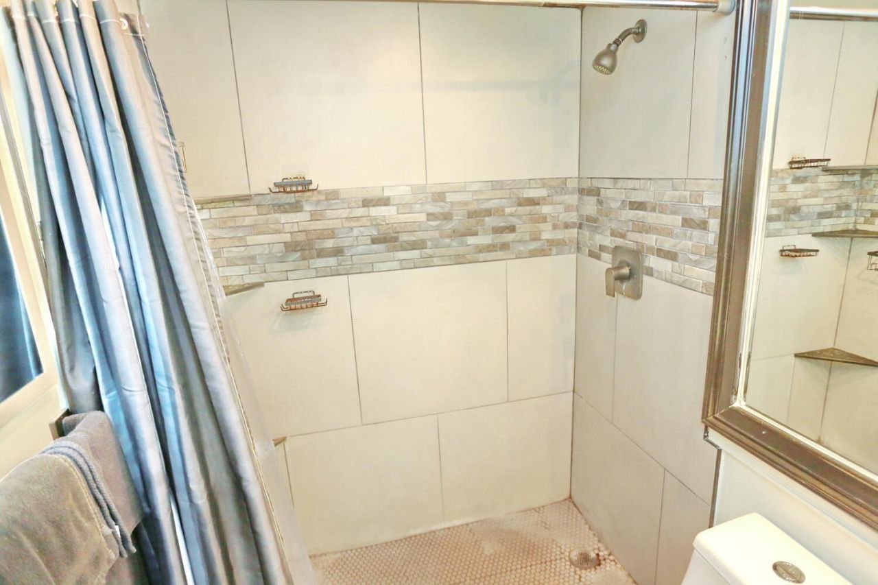 7105 NW 66th Street, Tamarac, FL 33321 Photo