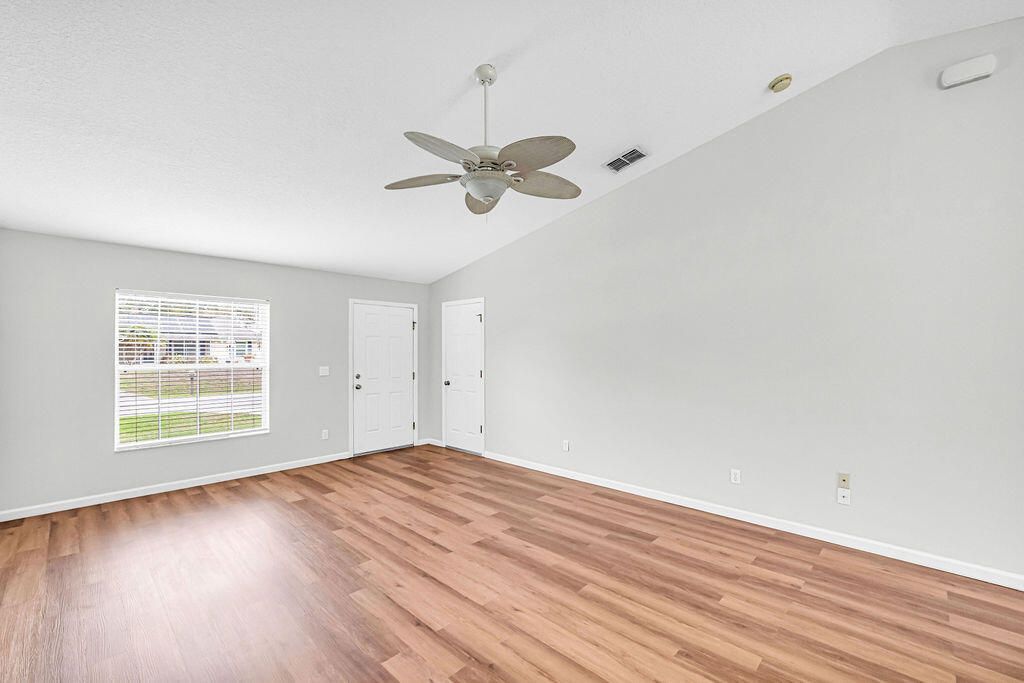 1566 SW Bellevue Avenue, Port Saint Lucie, FL 34953 Photo