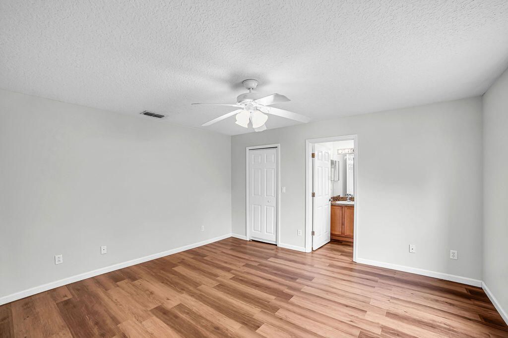 1566 SW Bellevue Avenue, Port Saint Lucie, FL 34953 Photo