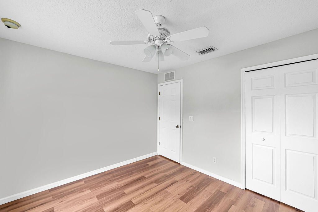 1566 SW Bellevue Avenue, Port Saint Lucie, FL 34953 Photo