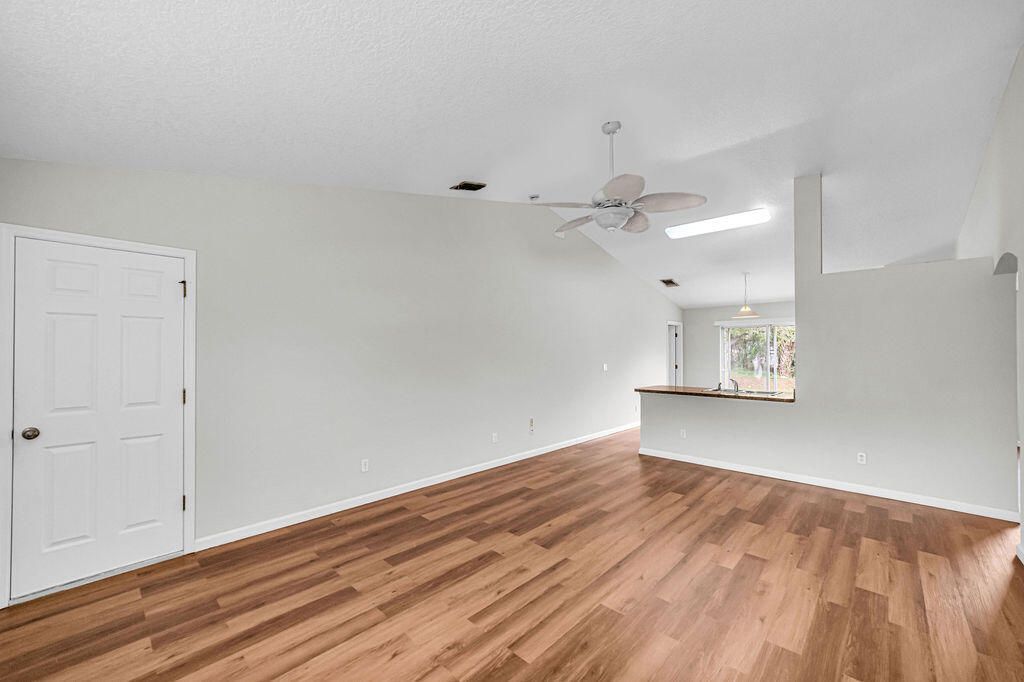 1566 SW Bellevue Avenue, Port Saint Lucie, FL 34953 Photo