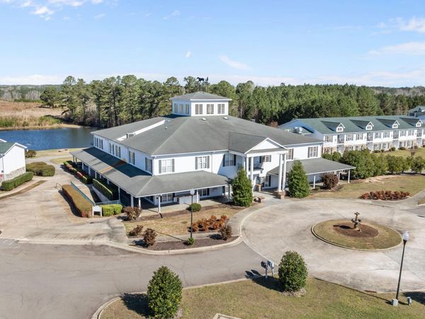 490 Little River Farm Boulevard, Unit 101a, Carthage, NC 28327
