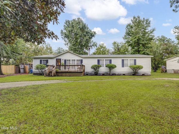2109 E Lake Shore Drive, Wilmington, NC 28401
