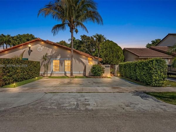 14813 SW 81st St , Unit A, Miami, FL 33193