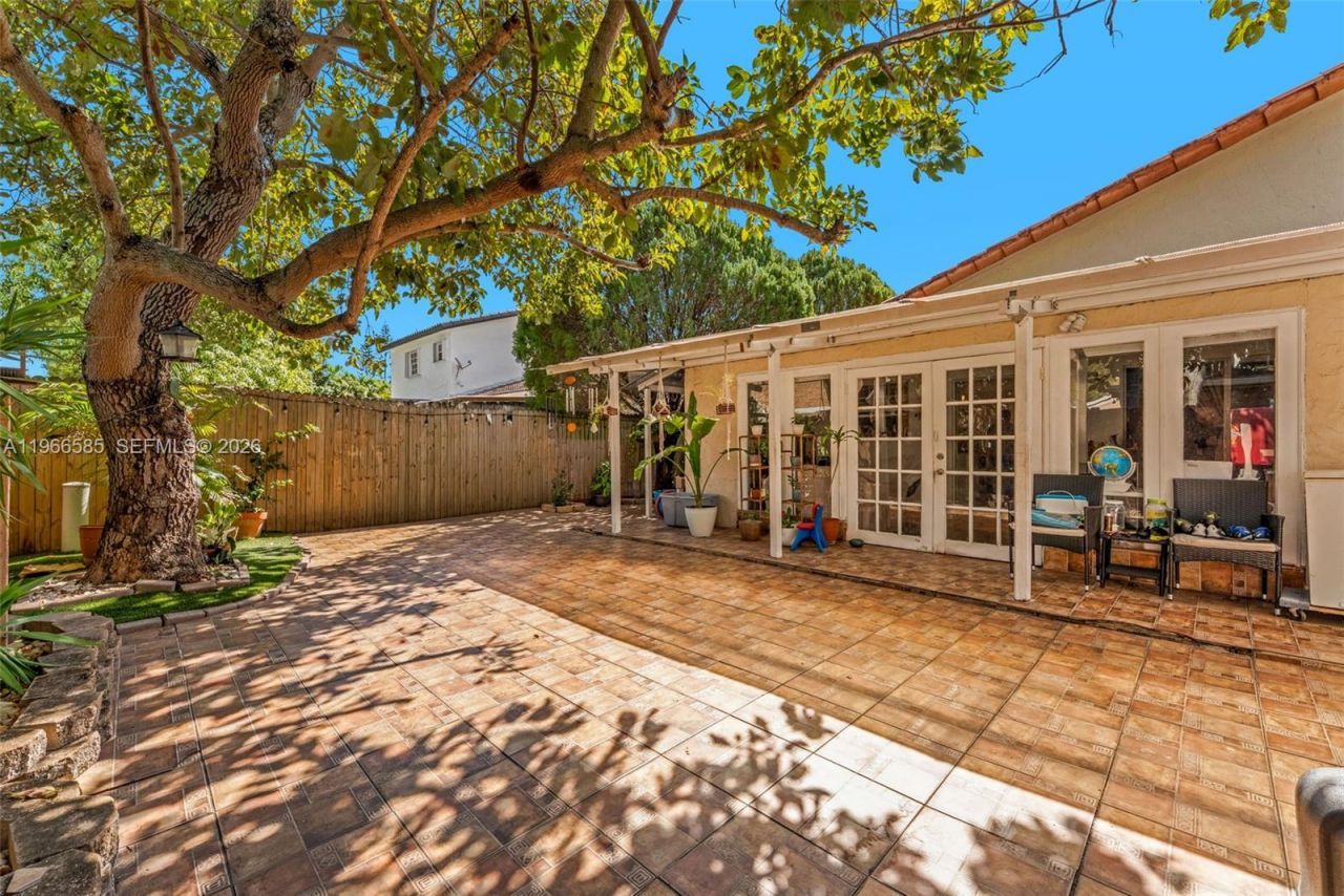 14813 SW 81st St , Unit A, Miami, FL 33193 Photo