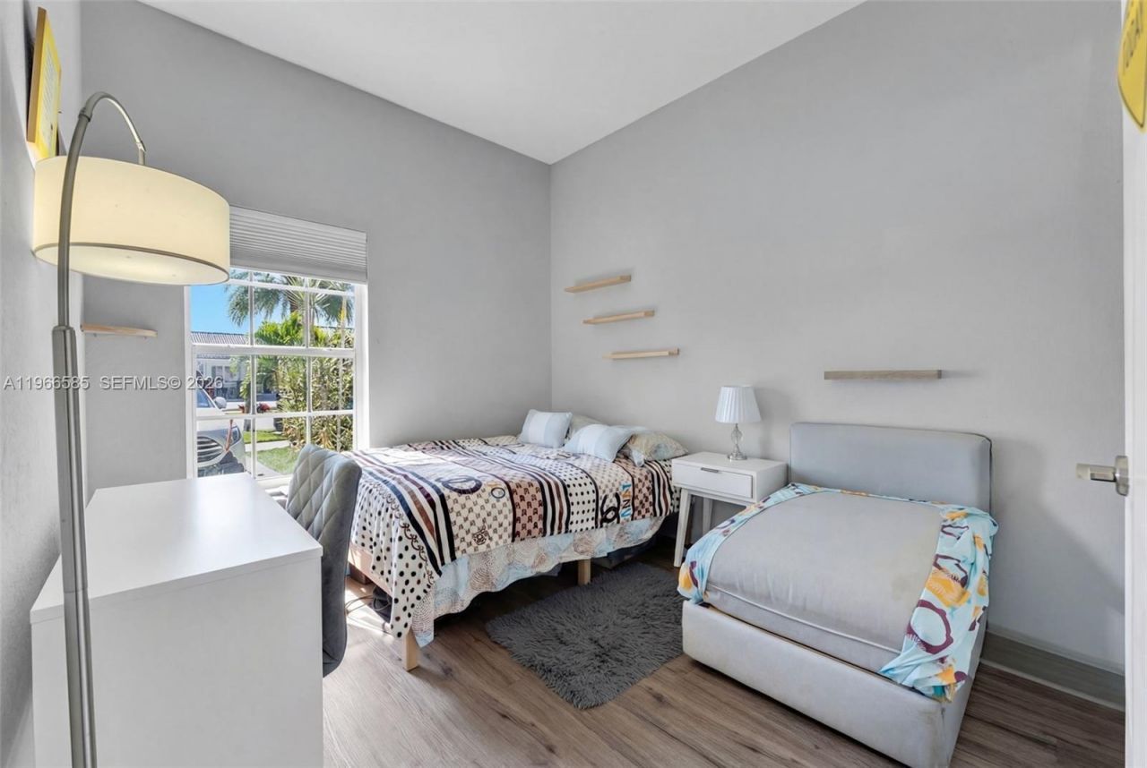 14813 SW 81st St , Unit A, Miami, FL 33193 Photo