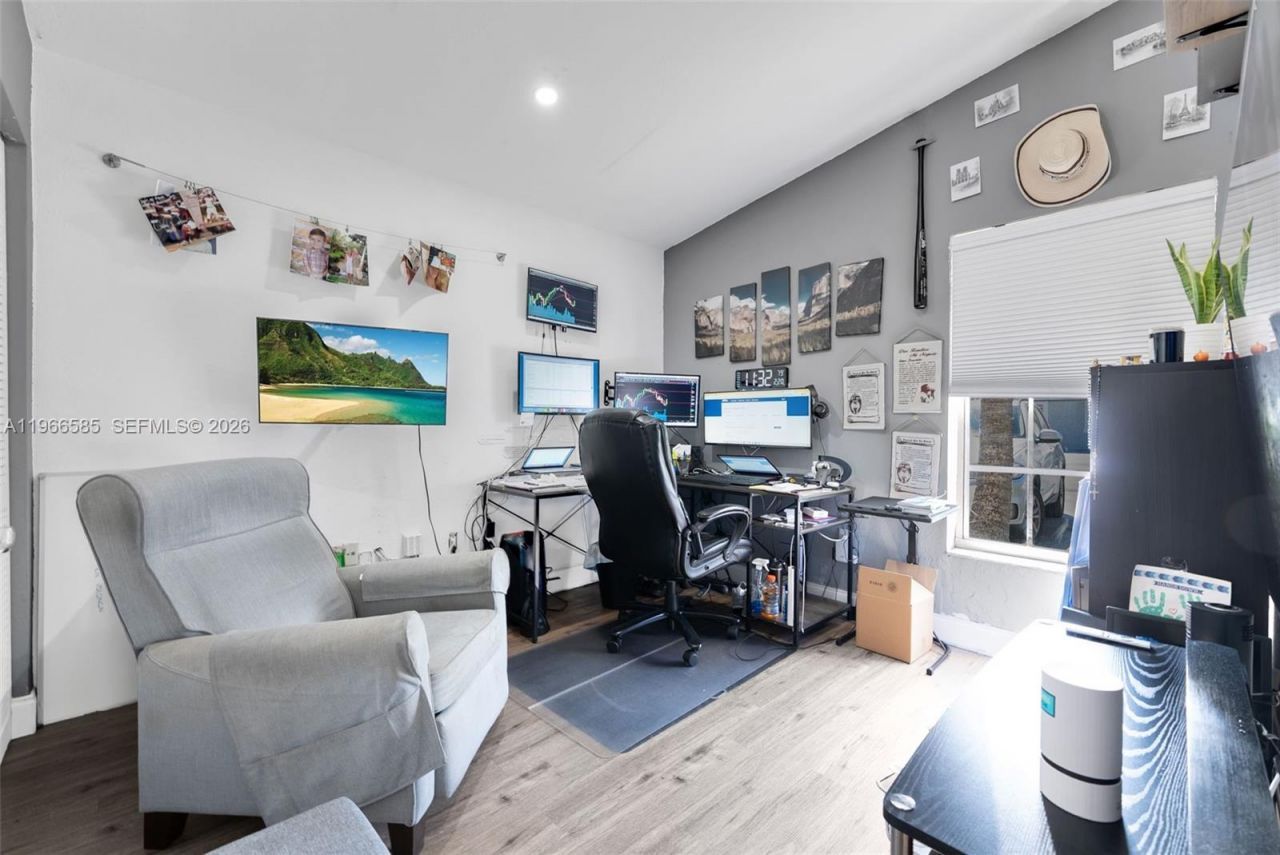 14813 SW 81st St , Unit A, Miami, FL 33193 Photo