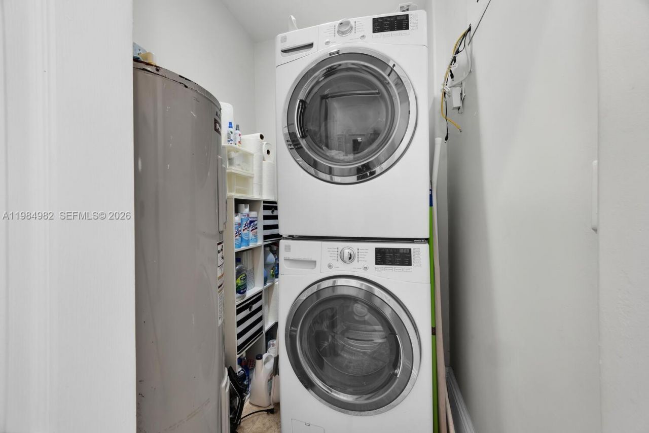 3273 Matilda St , Miami, FL 33133 Photo