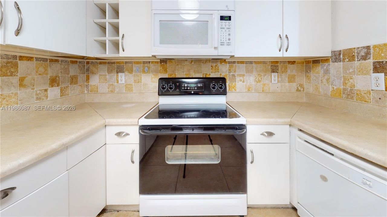 2055 SW 122nd Ave , Unit 108, Miami, FL 33175 Photo