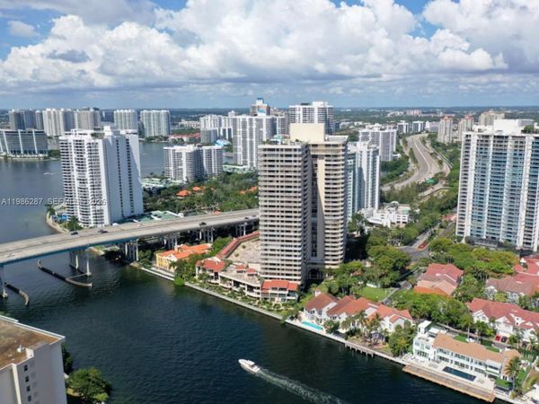 19355 Turnberry Way, Unit 2E, Aventura, FL 33180