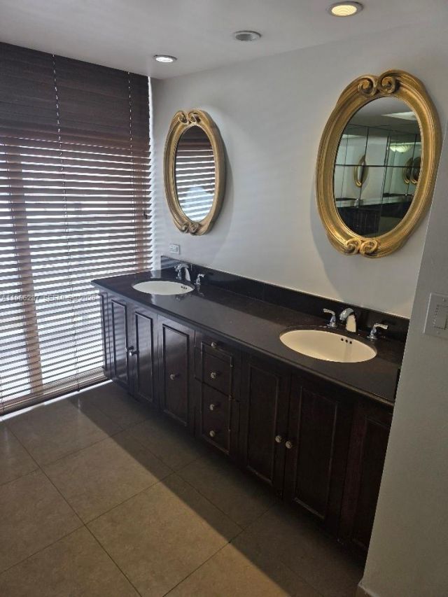 19355 Turnberry Way, Unit 2E, Aventura, FL 33180 Photo