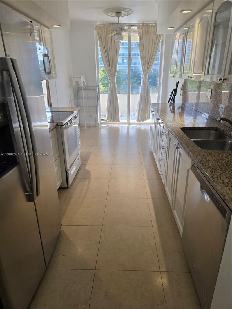 19355 Turnberry Way, Unit 2E, Aventura, FL 33180 Photo