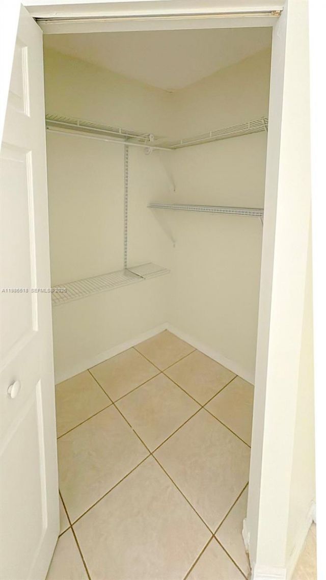 677 SW 111th Ave , Unit 204, Pembroke Pines, FL 33025 Photo