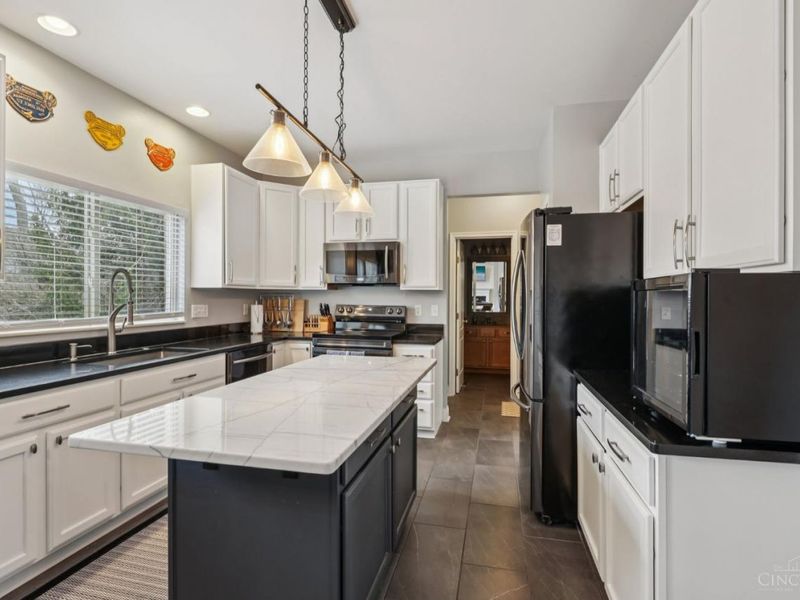 2520 Hingham Lane, Dayton, OH 45459 Photo 10