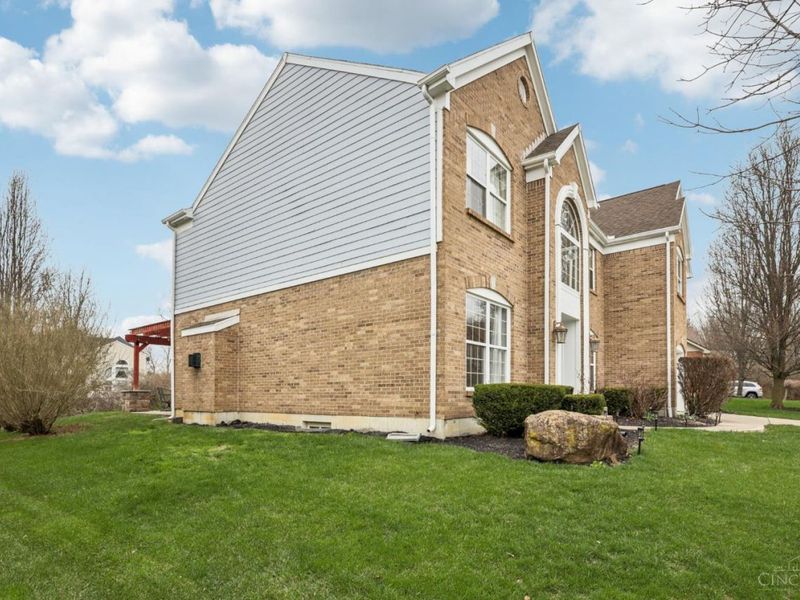 2520 Hingham Lane, Dayton, OH 45459 Photo 2